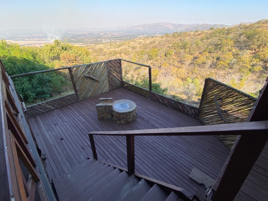 5 Bedroom Property for Sale in Waterkloof A H North West